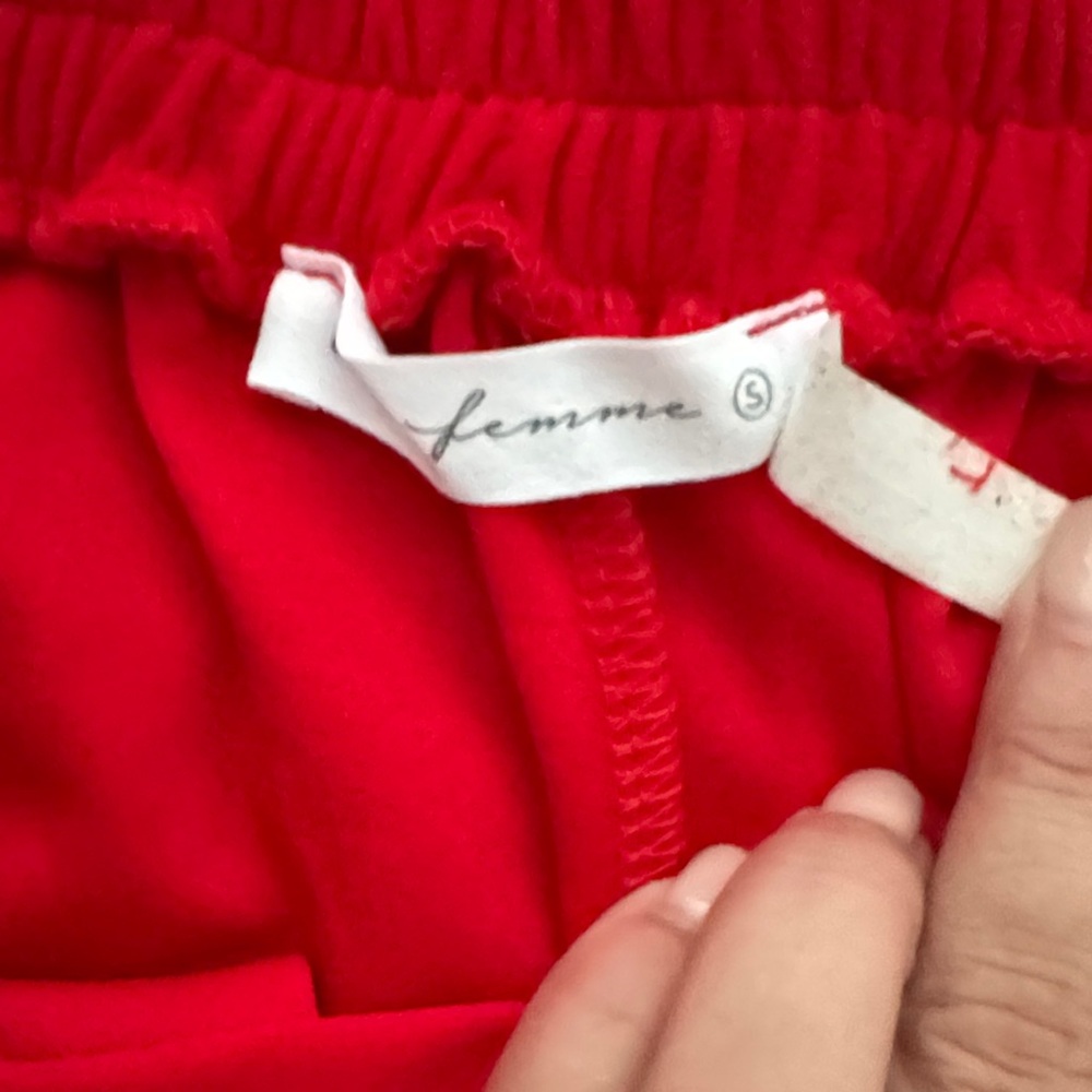 Red Ruffle Crop Top and Pants Set - Picture 7 of 8
